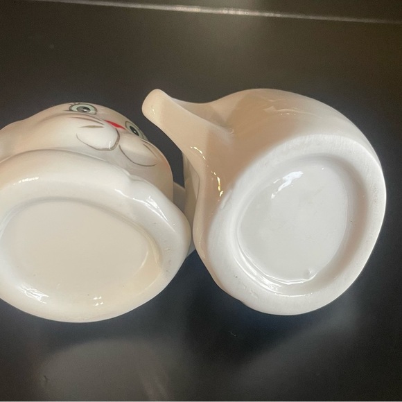 Set of 2 adorable ceramic painted bunny rabbit espresso miniature mugs easter - Picture 5 of 7